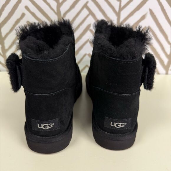 UGG Mini Bailey Fluff Buckle Ankle Boots Size 9 - Picture 5 of 7